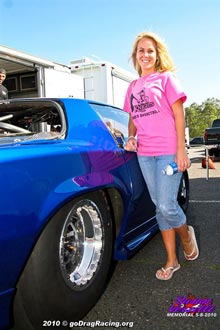 Susan's Niece Poses With Joe Newshams Camaro